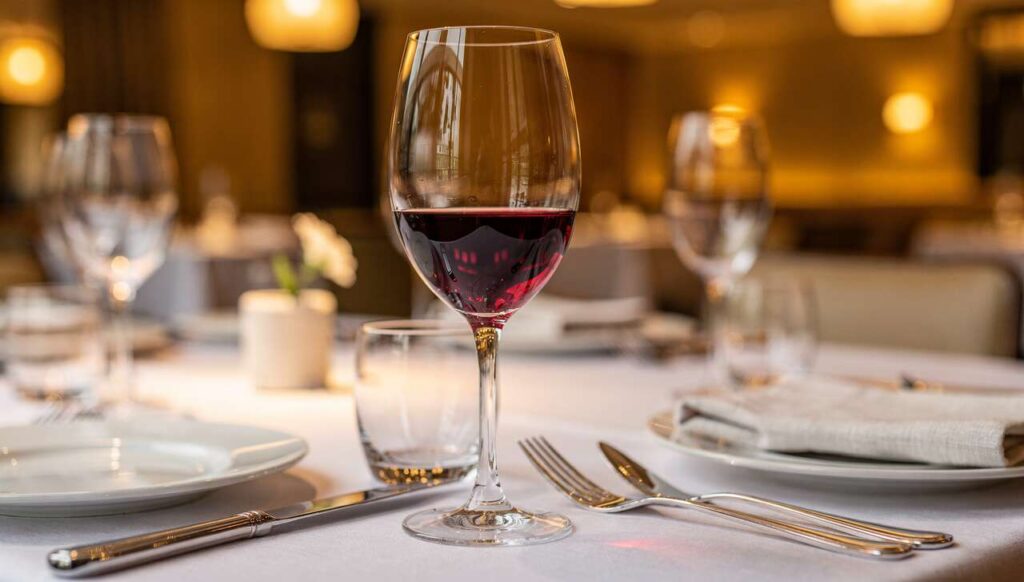 Più vino al calice, più consapevolezza, ma il vino resta sulla tavola dei ristoranti di livello